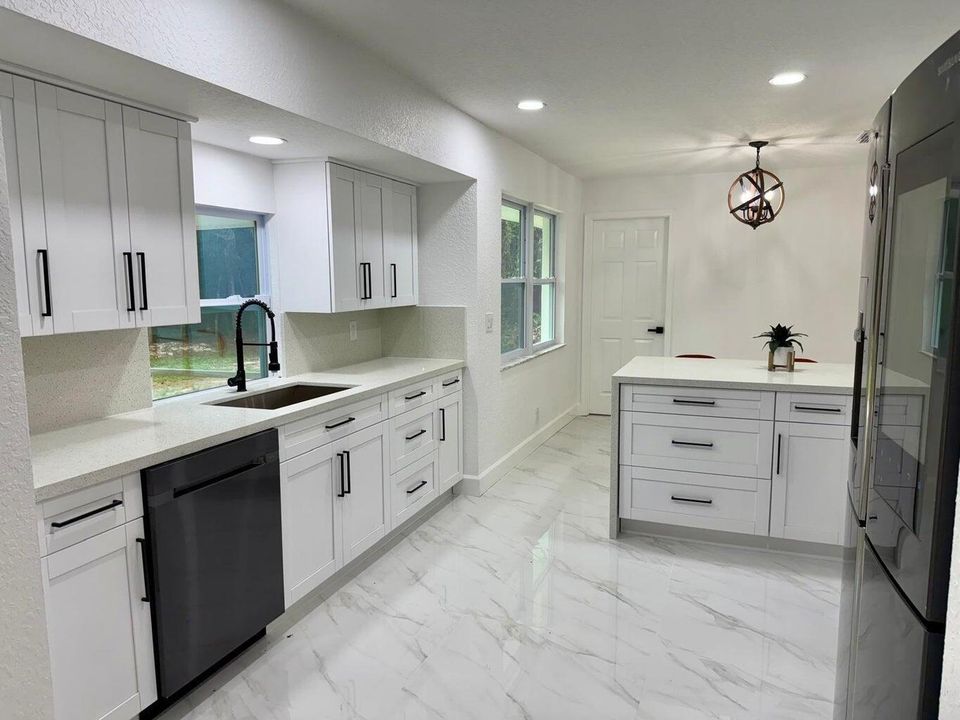 For Rent: $15,000 (3 beds, 2 baths, 1568 Square Feet)