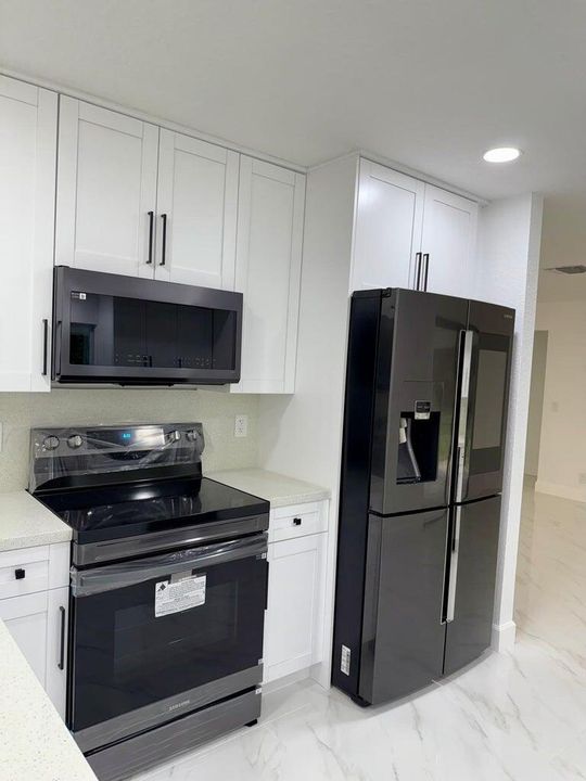 For Rent: $15,000 (3 beds, 2 baths, 1568 Square Feet)