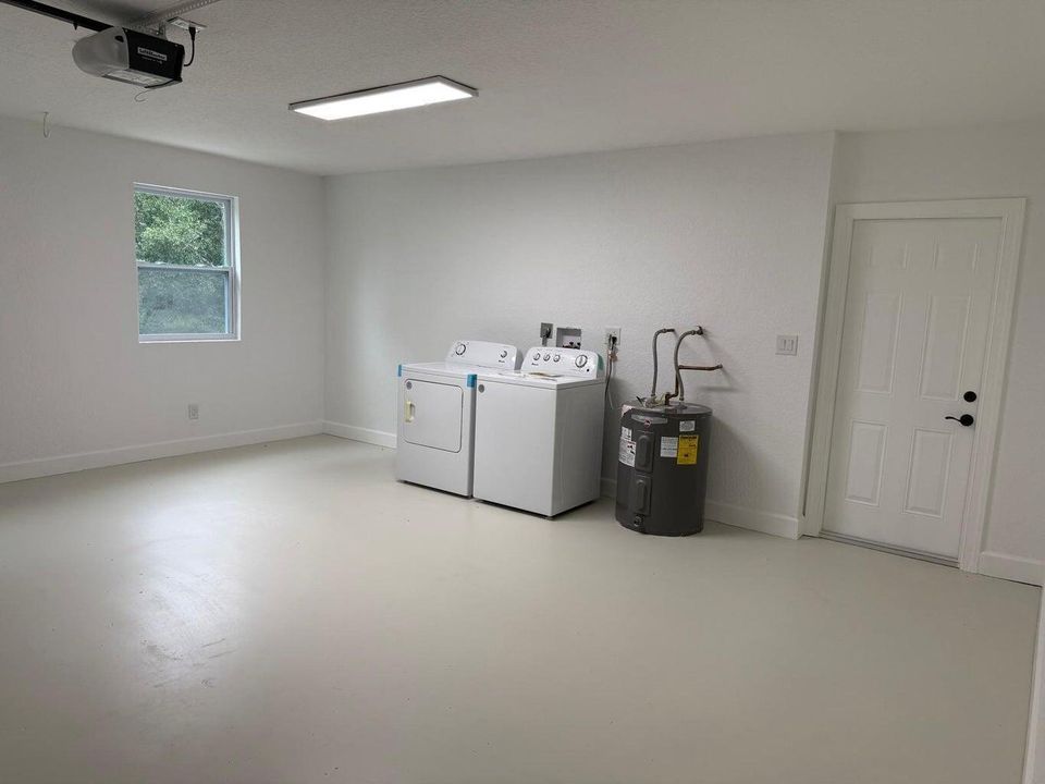 For Rent: $15,000 (3 beds, 2 baths, 1568 Square Feet)