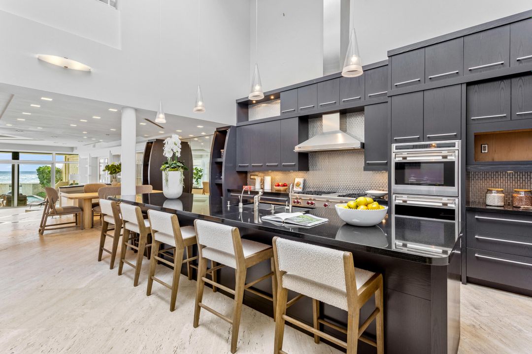 待售: $24,950,000 (5 贝兹, 5 浴室, 4455 平方英尺)