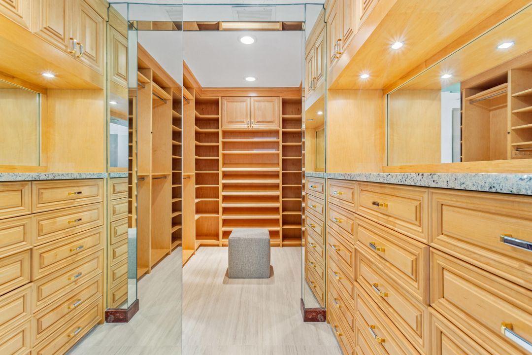 待售: $24,950,000 (5 贝兹, 5 浴室, 4455 平方英尺)