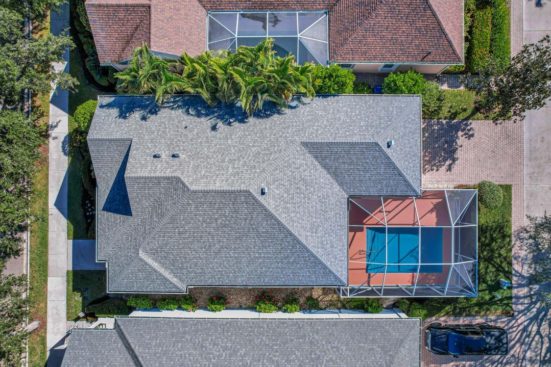 Под контрактом: $915,000 (3 спален, 2 ванн, 1741 Квадратных фут)