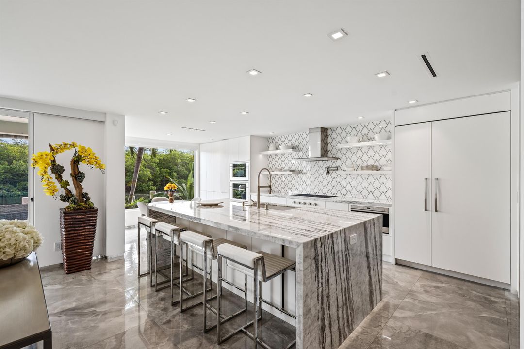 待售: $3,150,000 (4 贝兹, 4 浴室, 2955 平方英尺)