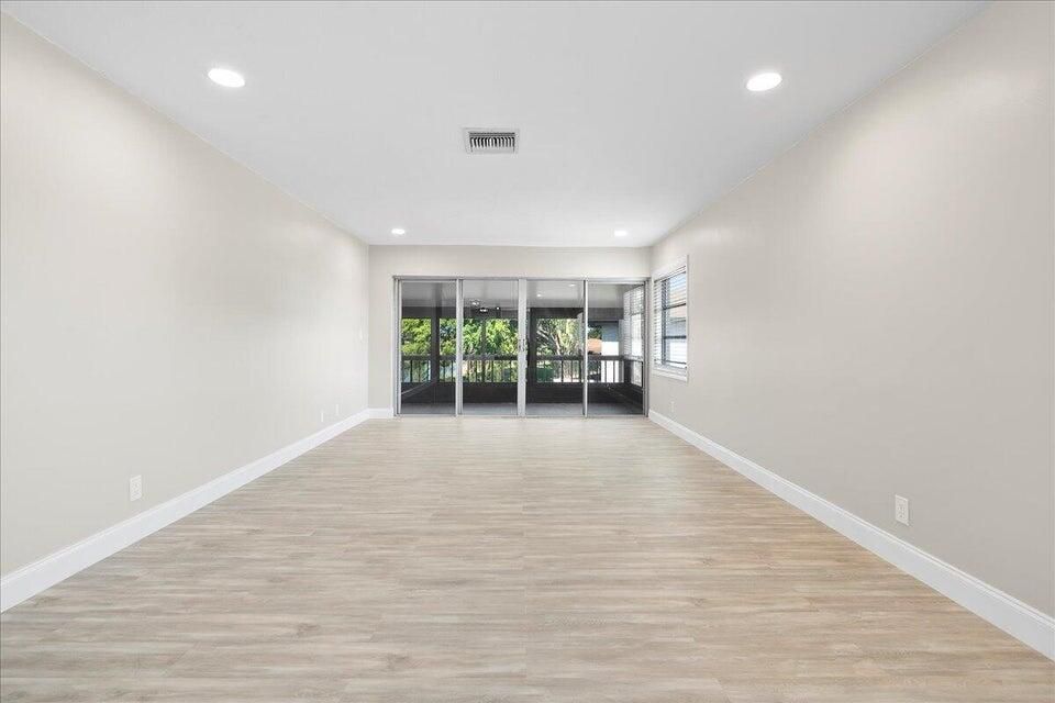 En Venta: $310,000 (2 camas, 2 baños, 1205 Pies cuadrados)