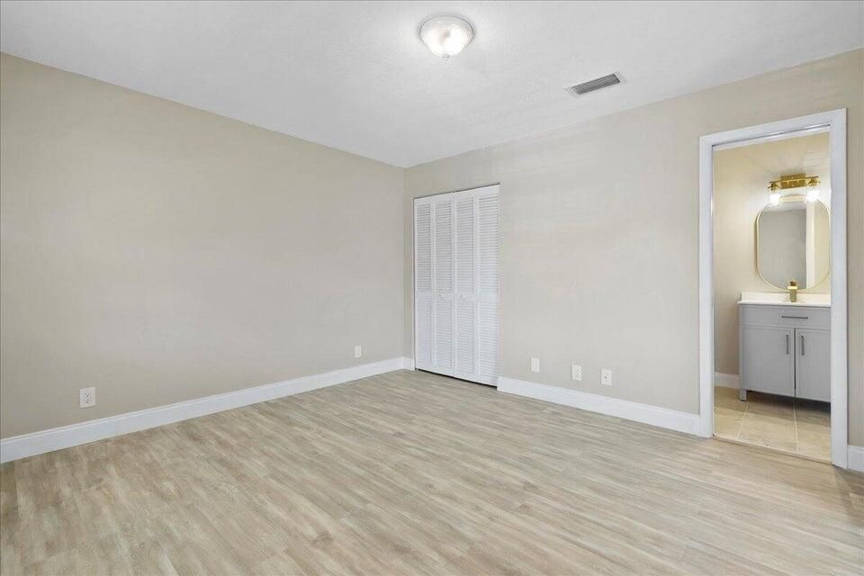 En Venta: $310,000 (2 camas, 2 baños, 1205 Pies cuadrados)