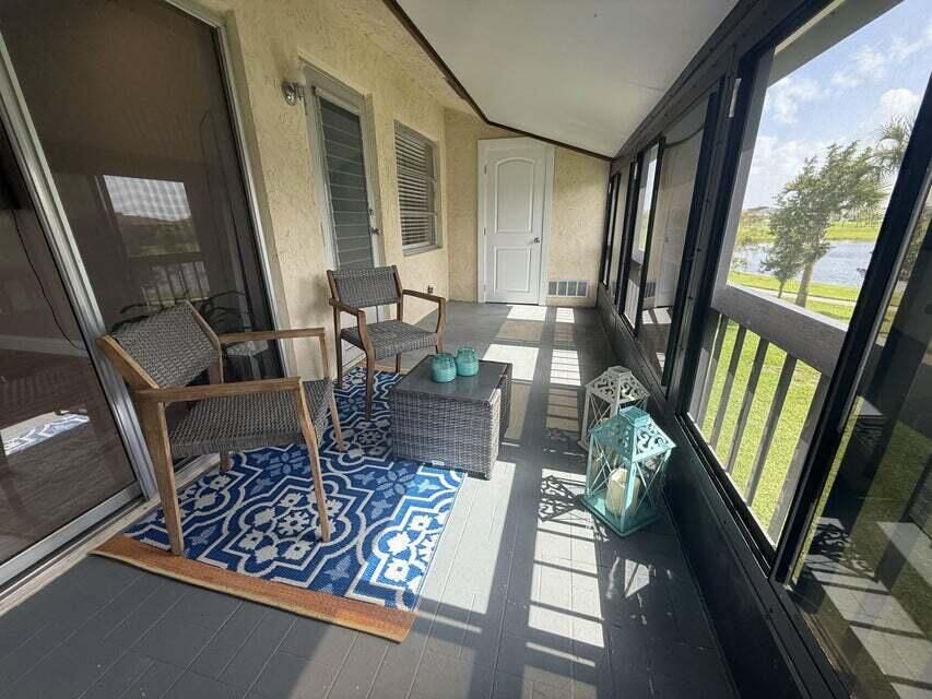 En Venta: $310,000 (2 camas, 2 baños, 1205 Pies cuadrados)