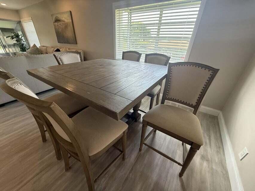 En Venta: $310,000 (2 camas, 2 baños, 1205 Pies cuadrados)