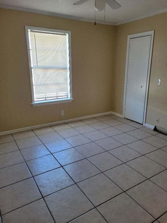 En Venta: $299,000 (3 camas, 2 baños, 1321 Pies cuadrados)