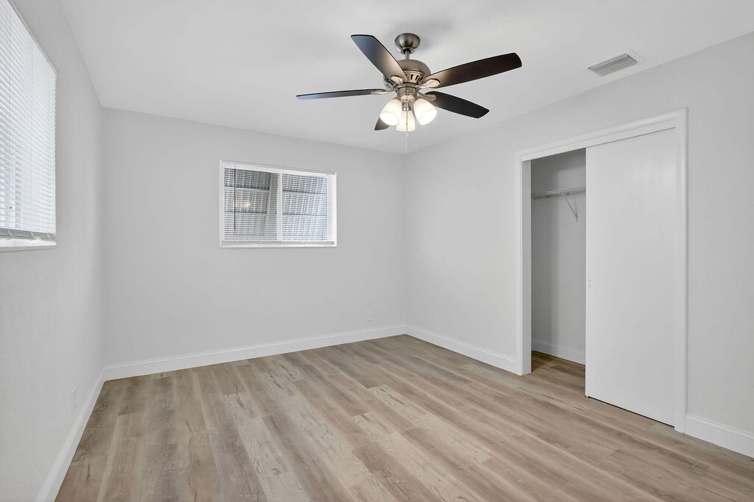 Active With Contract: $474,900 (3 beds, 1 baths, 1313 Square Feet)