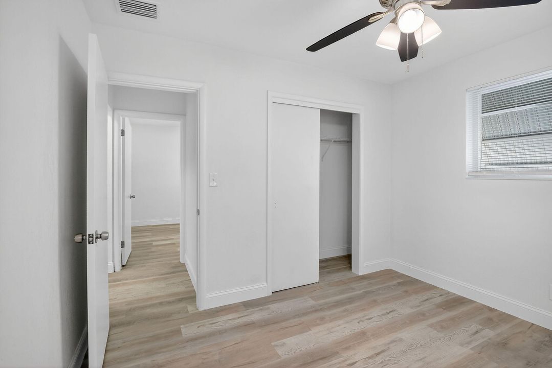 Active With Contract: $474,900 (3 beds, 1 baths, 1313 Square Feet)