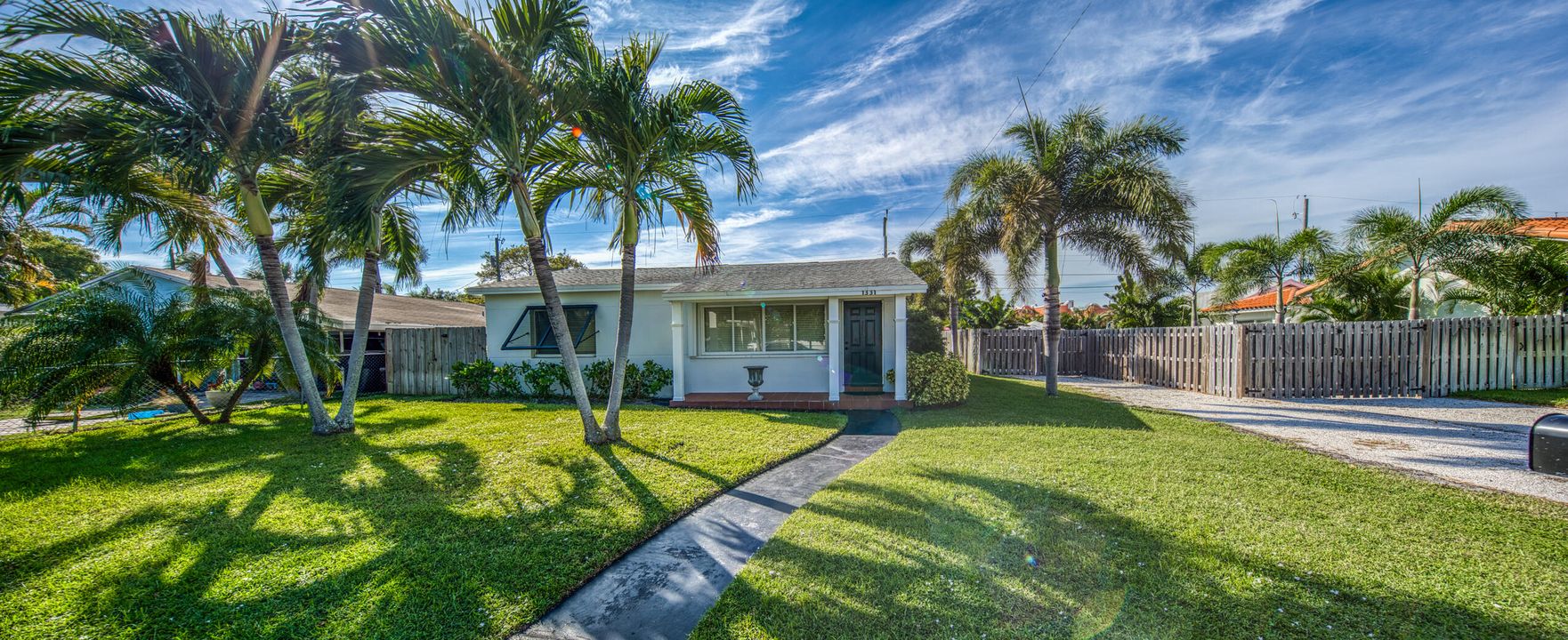 В аренду: $3,000 (2 спален, 1 ванн, 1149 Квадратных фут)