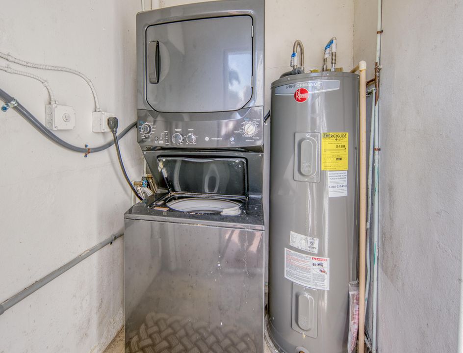 В аренду: $3,000 (2 спален, 1 ванн, 1149 Квадратных фут)