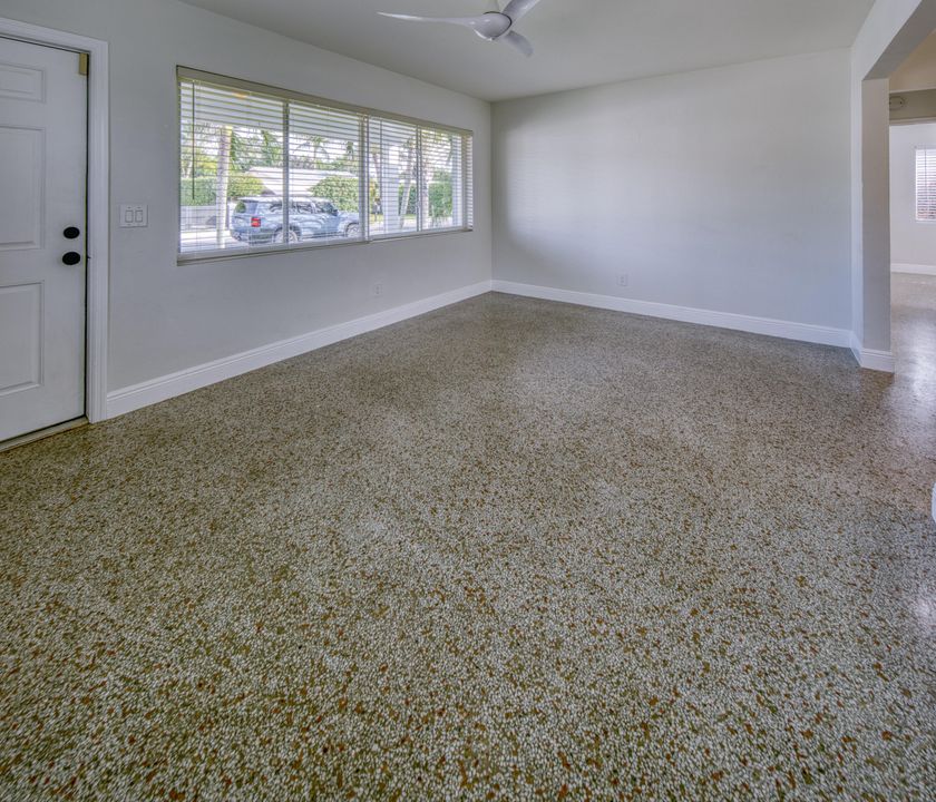 В аренду: $3,000 (2 спален, 1 ванн, 1149 Квадратных фут)