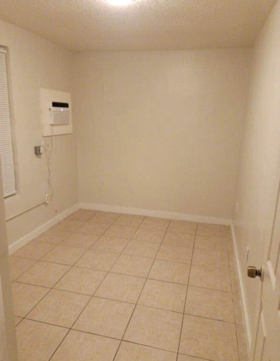 待售: $580,000 (0 贝兹, 0 浴室, 1974 平方英尺)