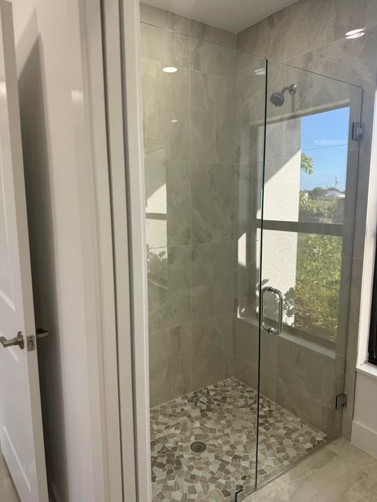 En Venta: $260,000 (3 camas, 2 baños, 1042 Pies cuadrados)