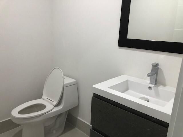 For Rent: $7,700 (3 beds, 3 baths, 3044 Square Feet)