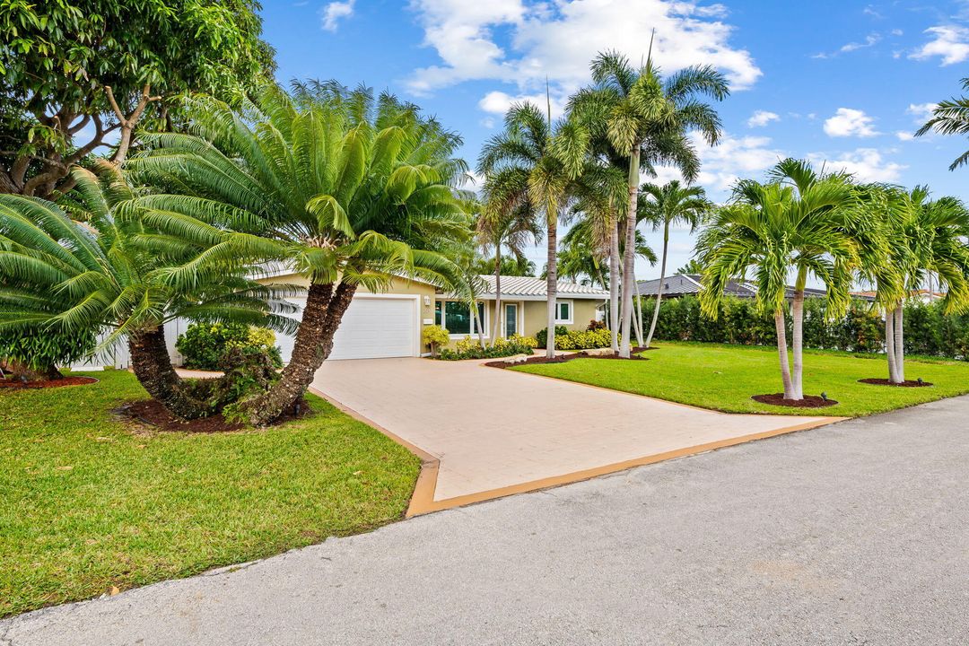 待售: $989,000 (3 贝兹, 2 浴室, 1905 平方英尺)