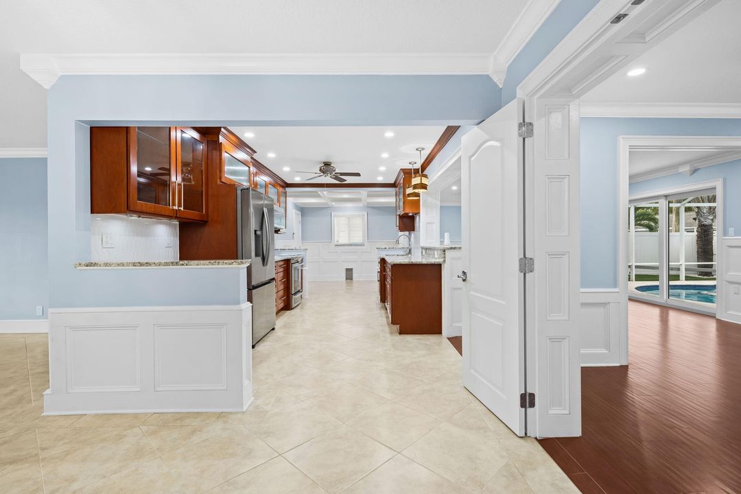 待售: $989,000 (3 贝兹, 2 浴室, 1905 平方英尺)