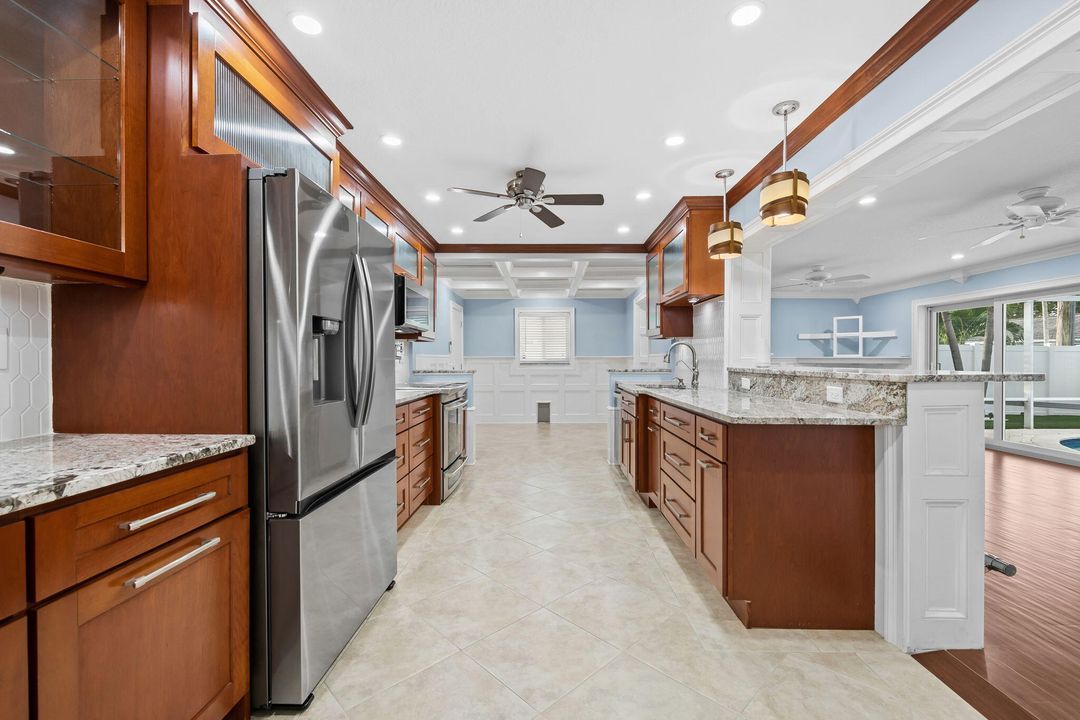 待售: $989,000 (3 贝兹, 2 浴室, 1905 平方英尺)