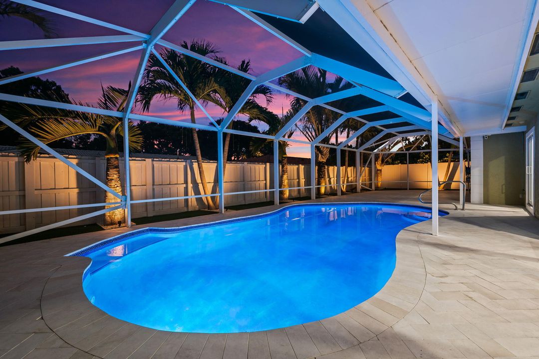 待售: $989,000 (3 贝兹, 2 浴室, 1905 平方英尺)