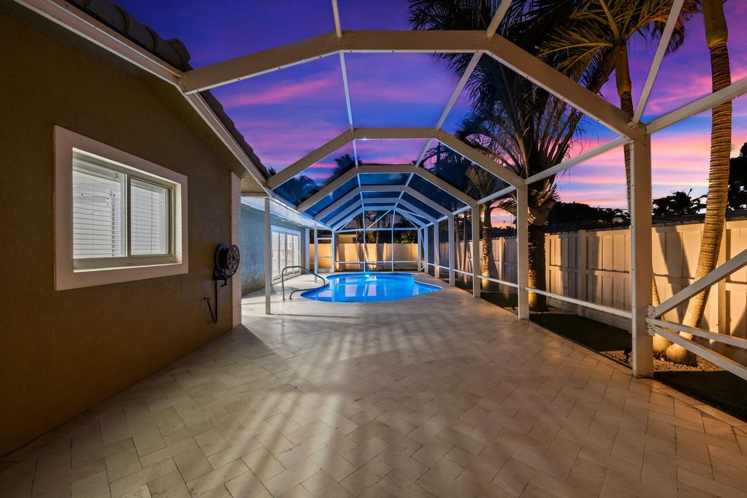 待售: $989,000 (3 贝兹, 2 浴室, 1905 平方英尺)