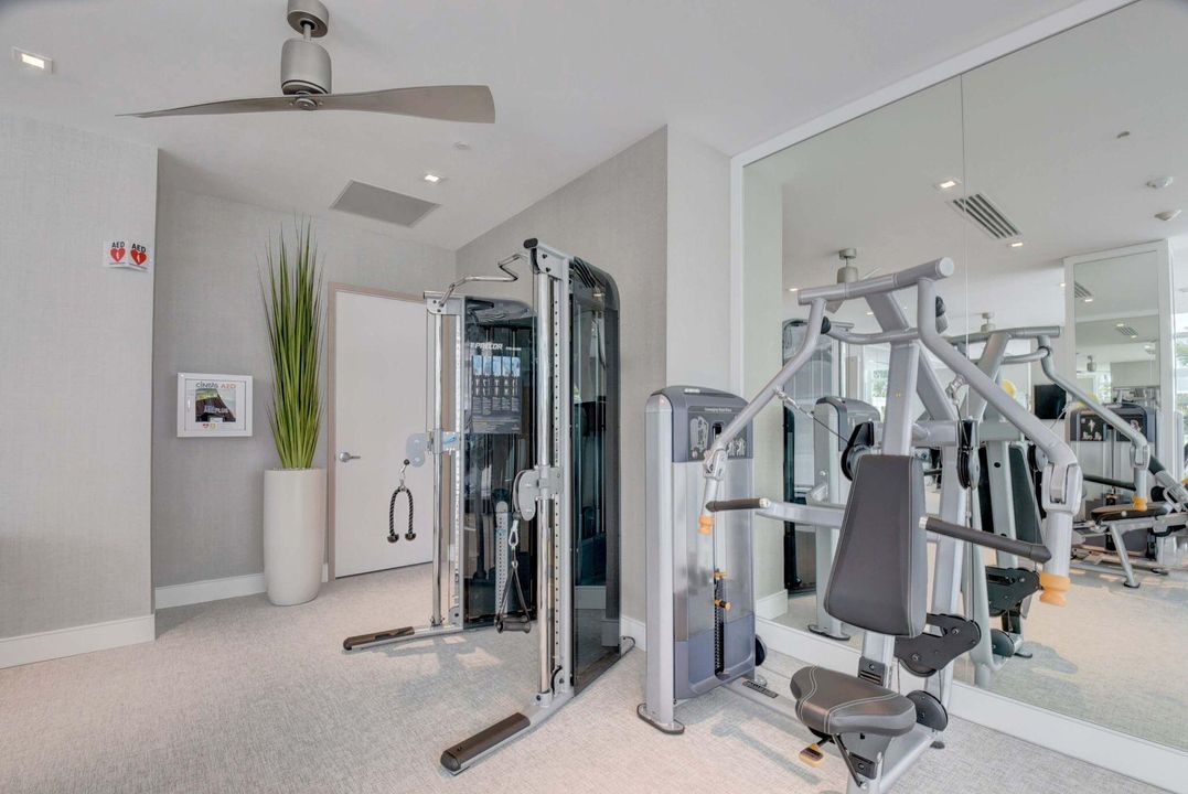 For Sale: $2,795,000 (2 beds, 2 baths, 1995 Square Feet)