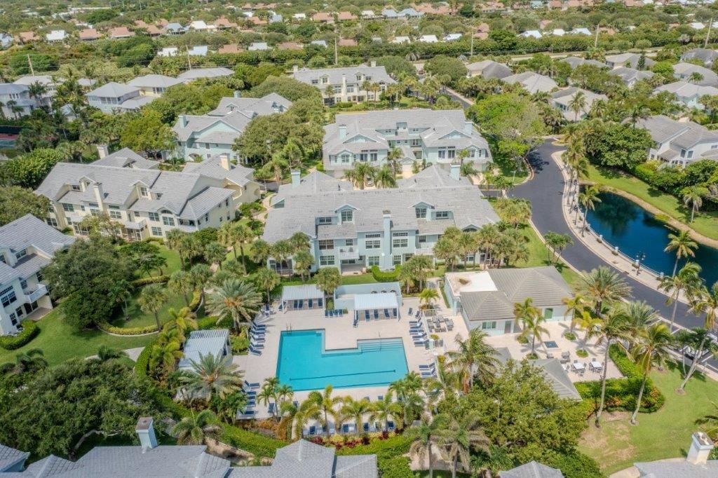 For Sale: $1,099,000 (3 beds, 3 baths, 1897 Square Feet)