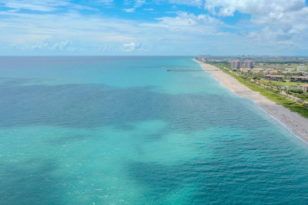 For Sale: $1,099,000 (3 beds, 3 baths, 1897 Square Feet)