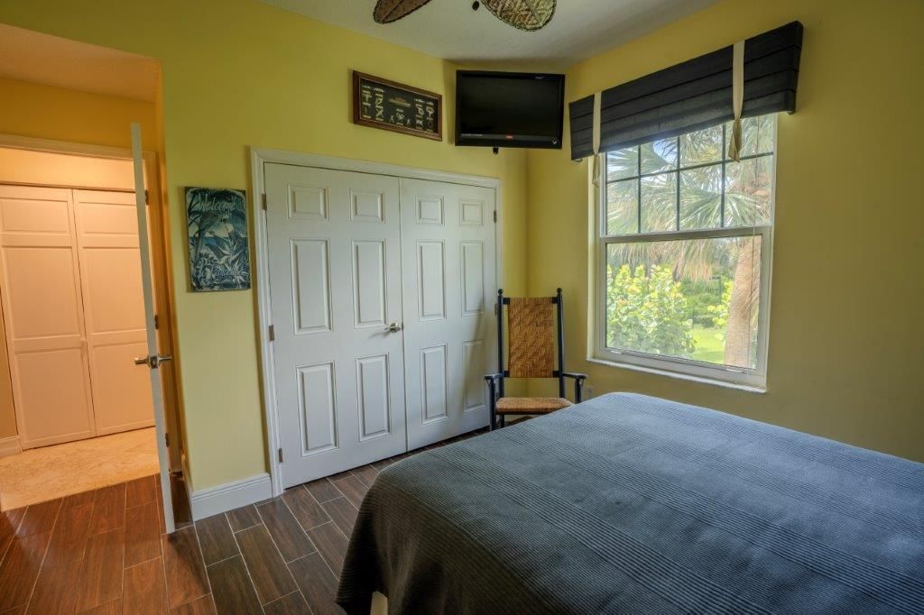 For Sale: $1,099,000 (3 beds, 3 baths, 1897 Square Feet)