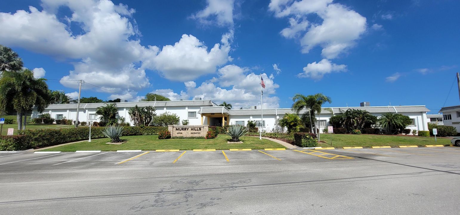 For Rent: $1,200 (1 beds, 1 baths, 612 Square Feet)