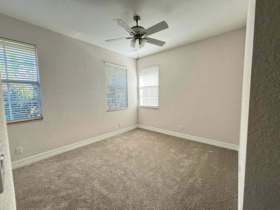 В аренду: $3,900 (3 спален, 2 ванн, 2064 Квадратных фут)