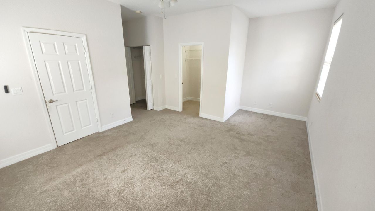 В аренду: $3,900 (3 спален, 2 ванн, 2064 Квадратных фут)