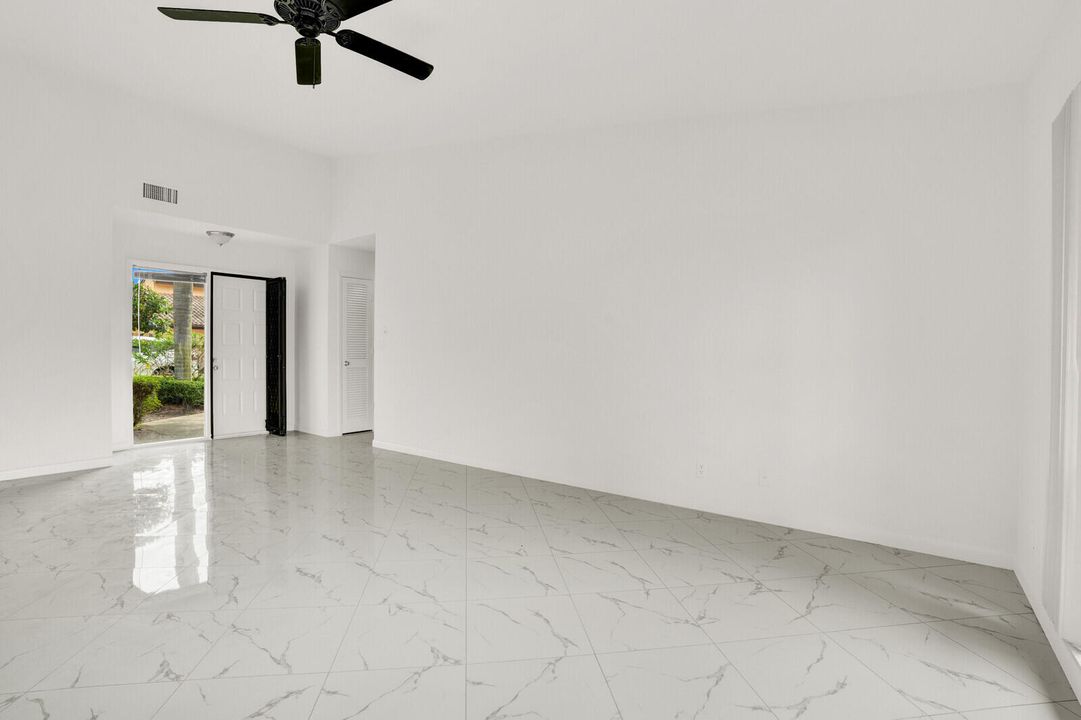 For Sale: $330,000 (3 beds, 2 baths, 1503 Square Feet)