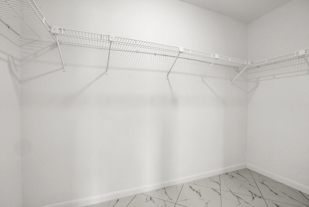 For Sale: $330,000 (3 beds, 2 baths, 1503 Square Feet)