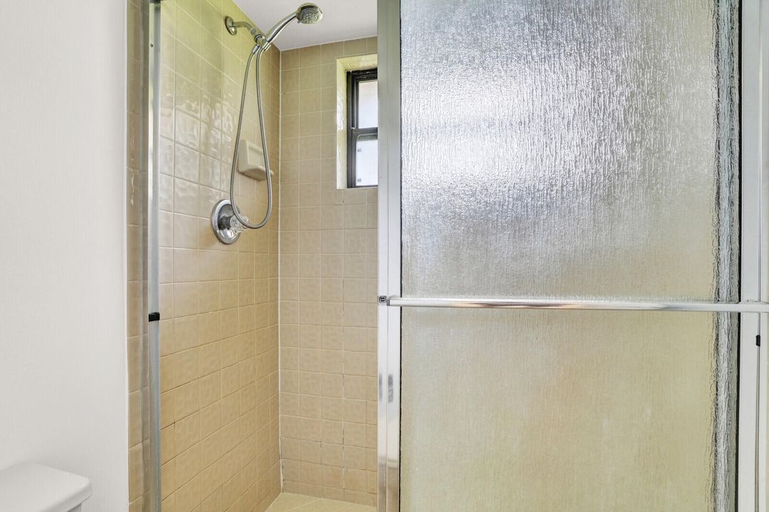 For Sale: $330,000 (3 beds, 2 baths, 1503 Square Feet)