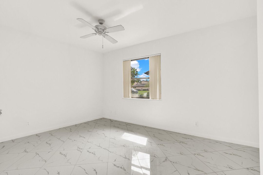 For Sale: $330,000 (3 beds, 2 baths, 1503 Square Feet)