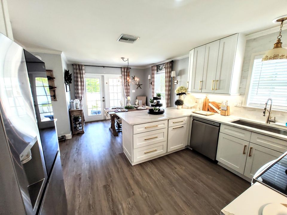 待售: $314,900 (3 贝兹, 2 浴室, 1232 平方英尺)