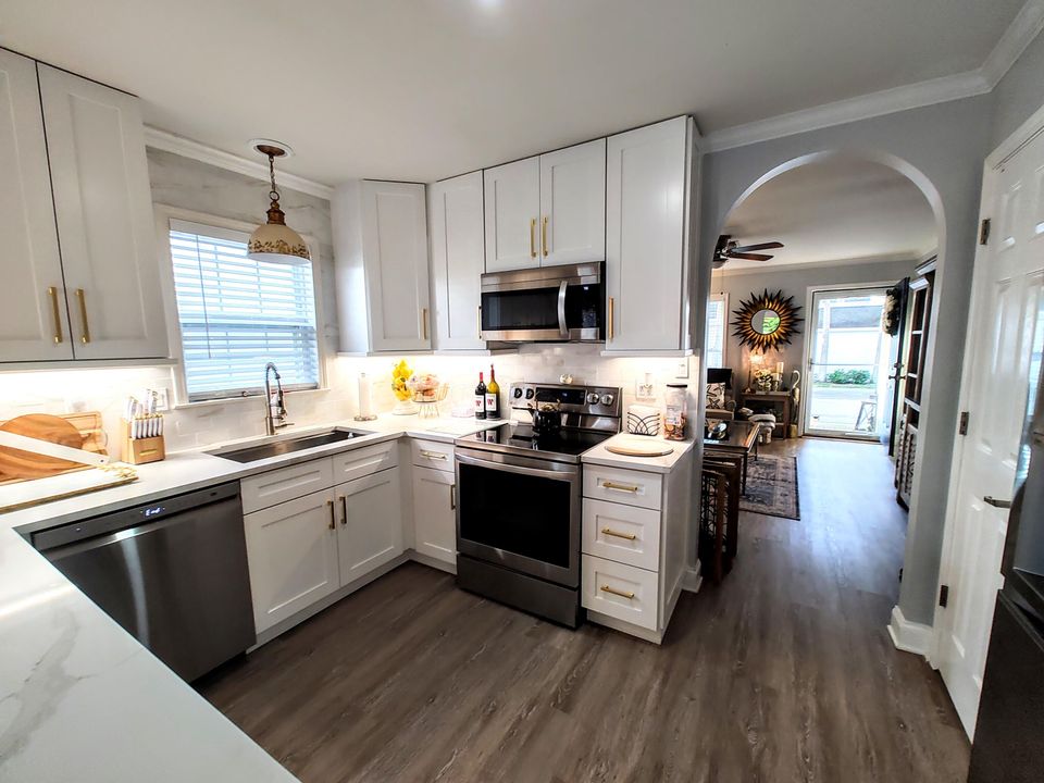 待售: $314,900 (3 贝兹, 2 浴室, 1232 平方英尺)