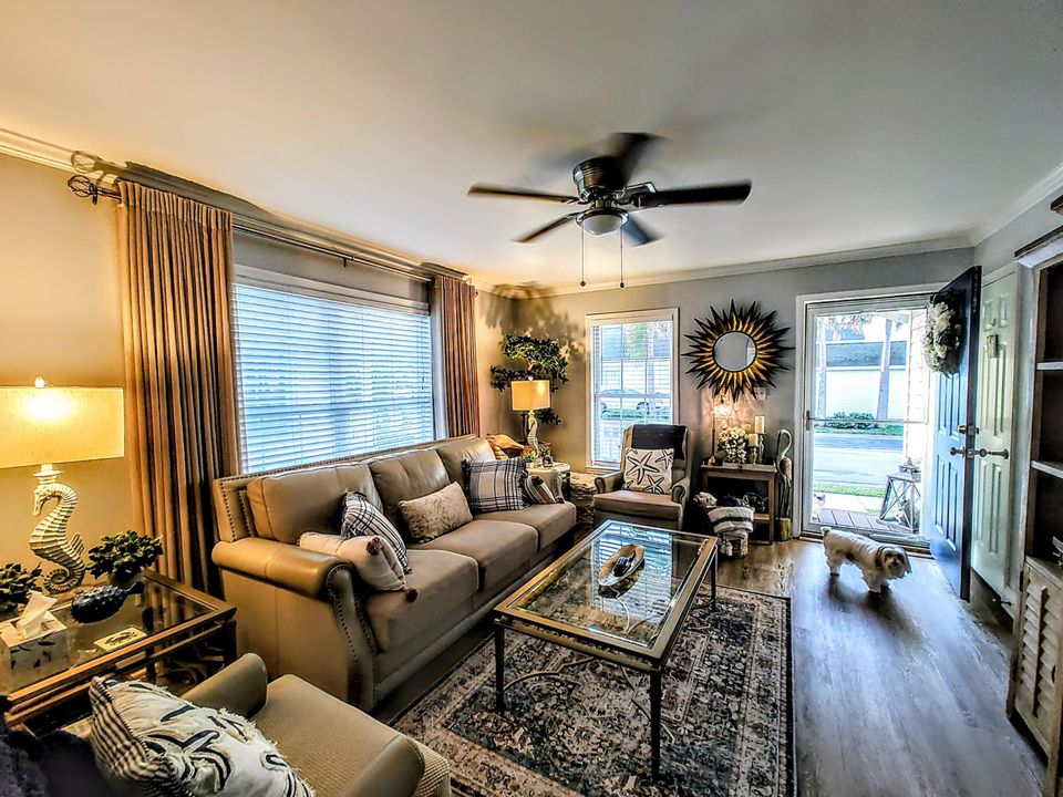 待售: $314,900 (3 贝兹, 2 浴室, 1232 平方英尺)