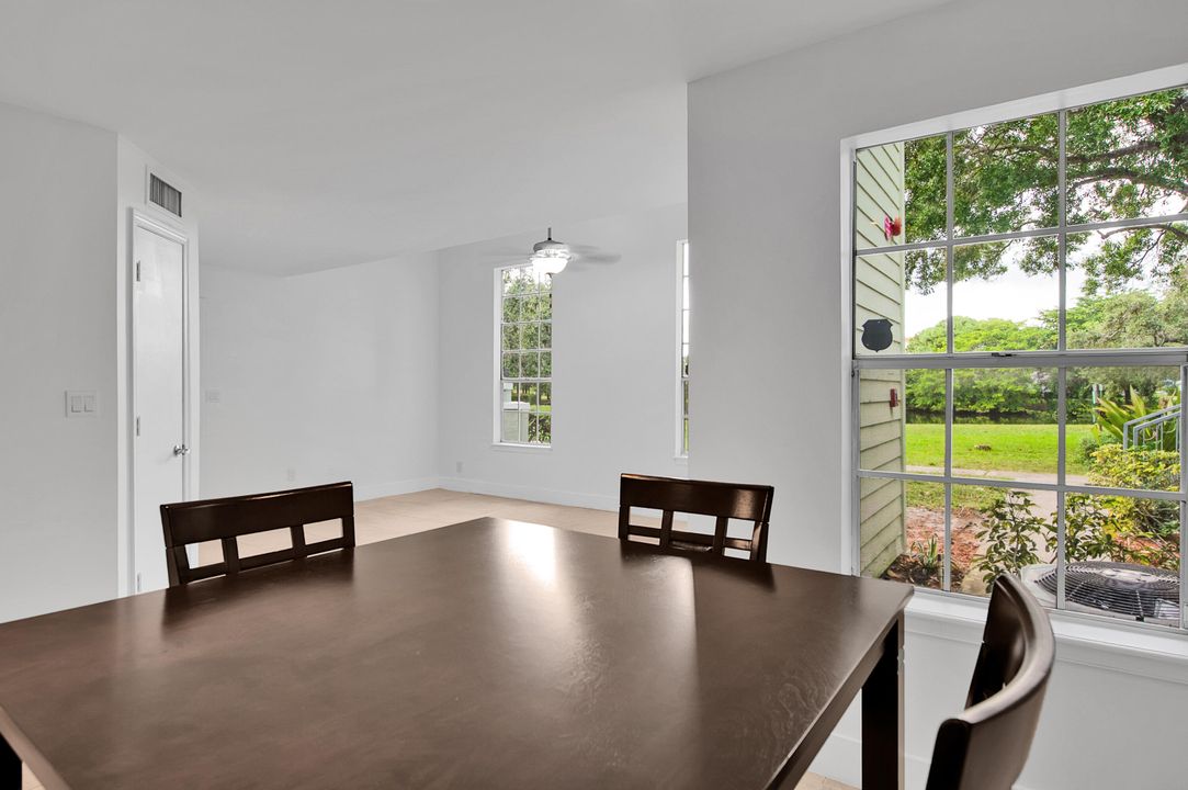 待售: $234,900 (1 贝兹, 1 浴室, 751 平方英尺)