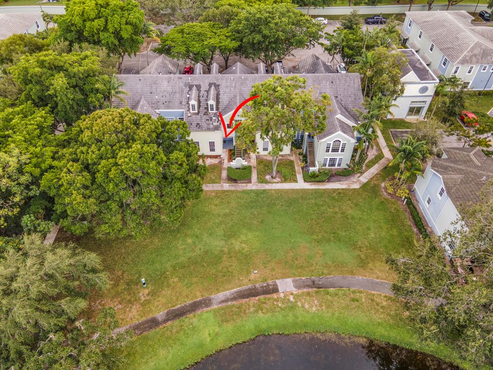 待售: $234,900 (1 贝兹, 1 浴室, 751 平方英尺)