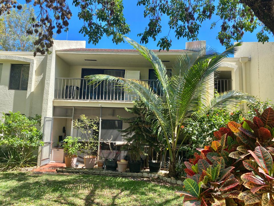 En Renta: $2,400 (2 camas, 2 baños, 1100 Pies cuadrados)