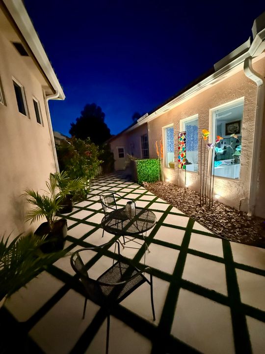 For Sale: $890,000 (3 beds, 3 baths, 2233 Square Feet)