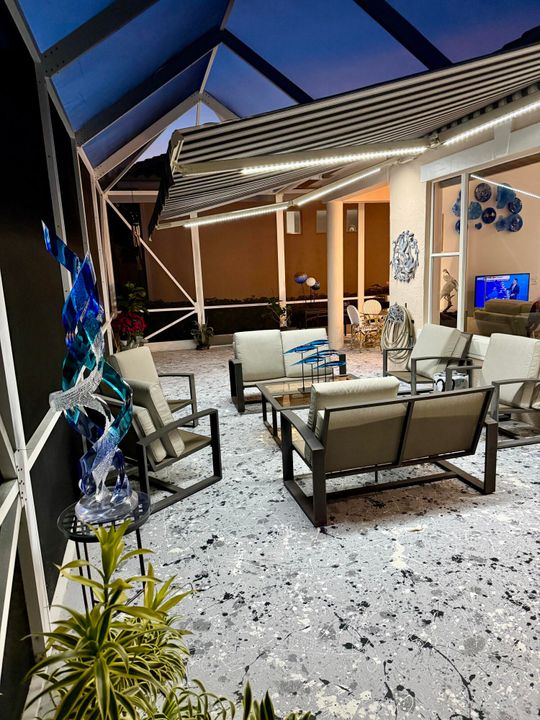 For Sale: $890,000 (3 beds, 3 baths, 2233 Square Feet)