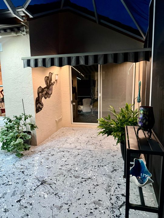 For Sale: $890,000 (3 beds, 3 baths, 2233 Square Feet)