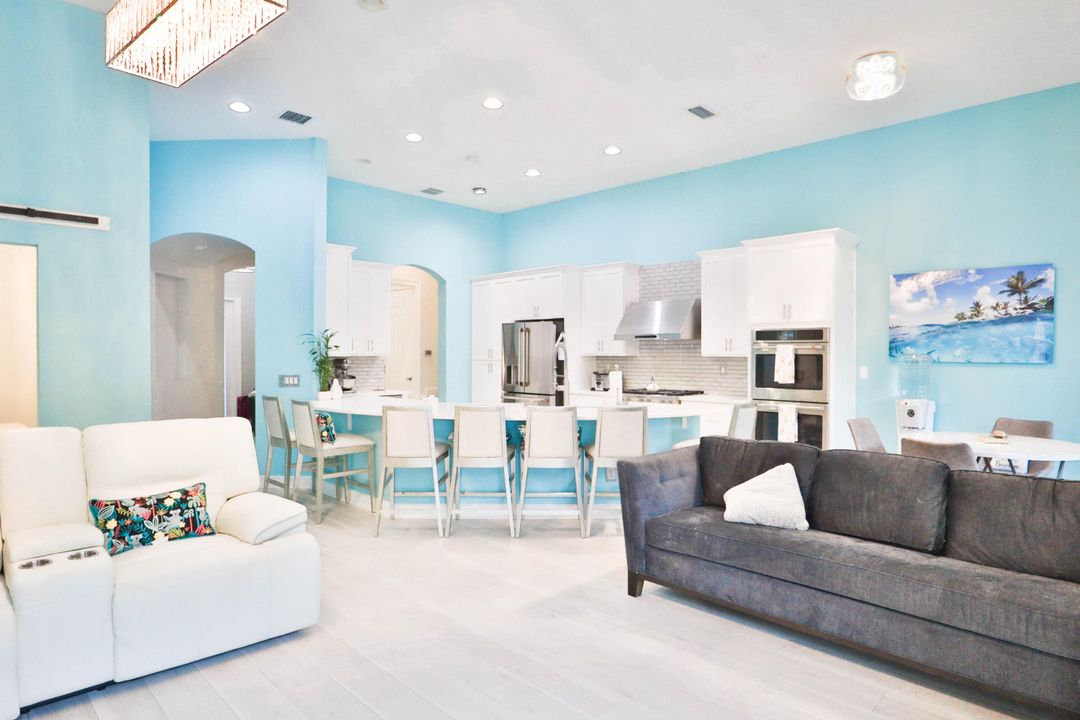 出租: $11,000 (3 贝兹, 2 浴室, 2250 平方英尺)