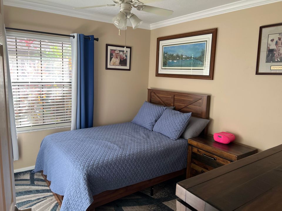 待售: $255,000 (2 贝兹, 2 浴室, 1480 平方英尺)