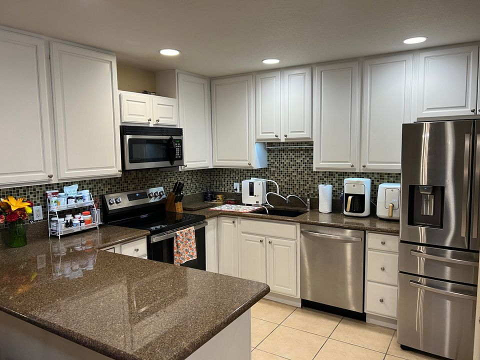 待售: $255,000 (2 贝兹, 2 浴室, 1480 平方英尺)