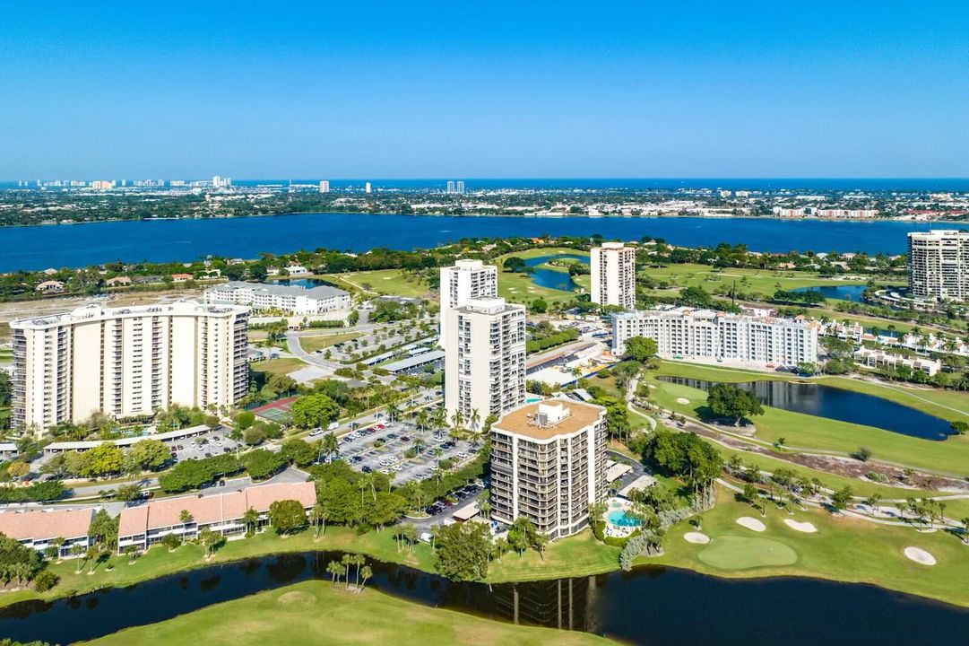 En Venta: $339,000 (2 camas, 2 baños, 1294 Pies cuadrados)