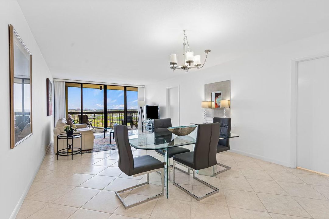 En Venta: $339,000 (2 camas, 2 baños, 1294 Pies cuadrados)